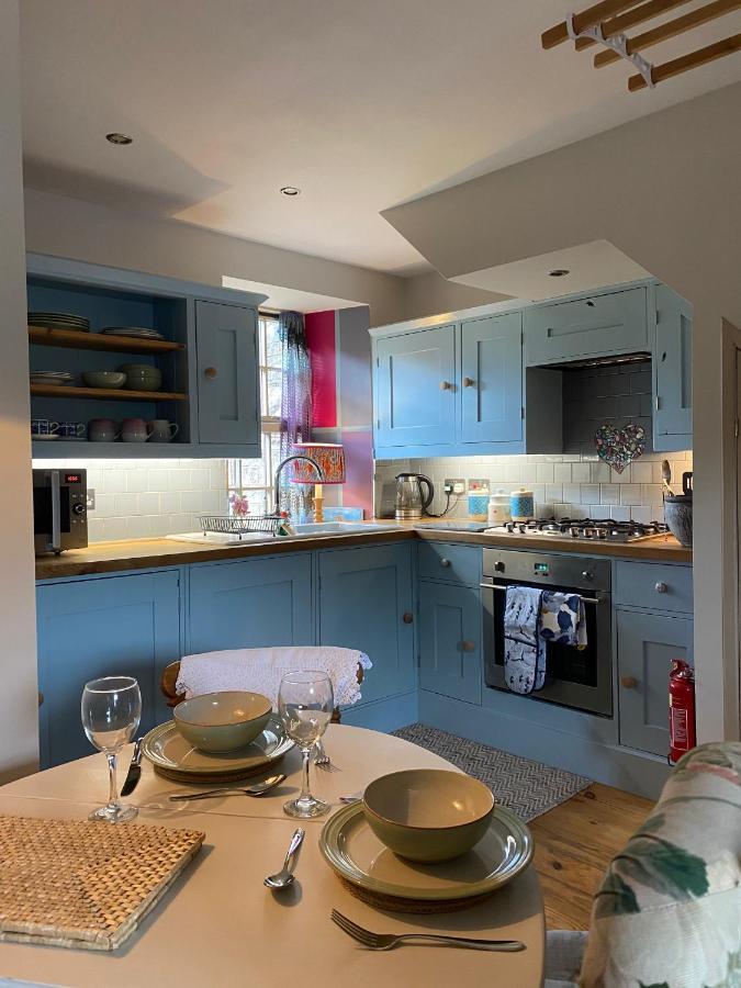 Quirky Highland Cottage With Stunning Views Fearn Lodge المظهر الخارجي الصورة